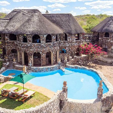 Eagle Tented Lodge & Spa Okaukuejo Luaran gambar