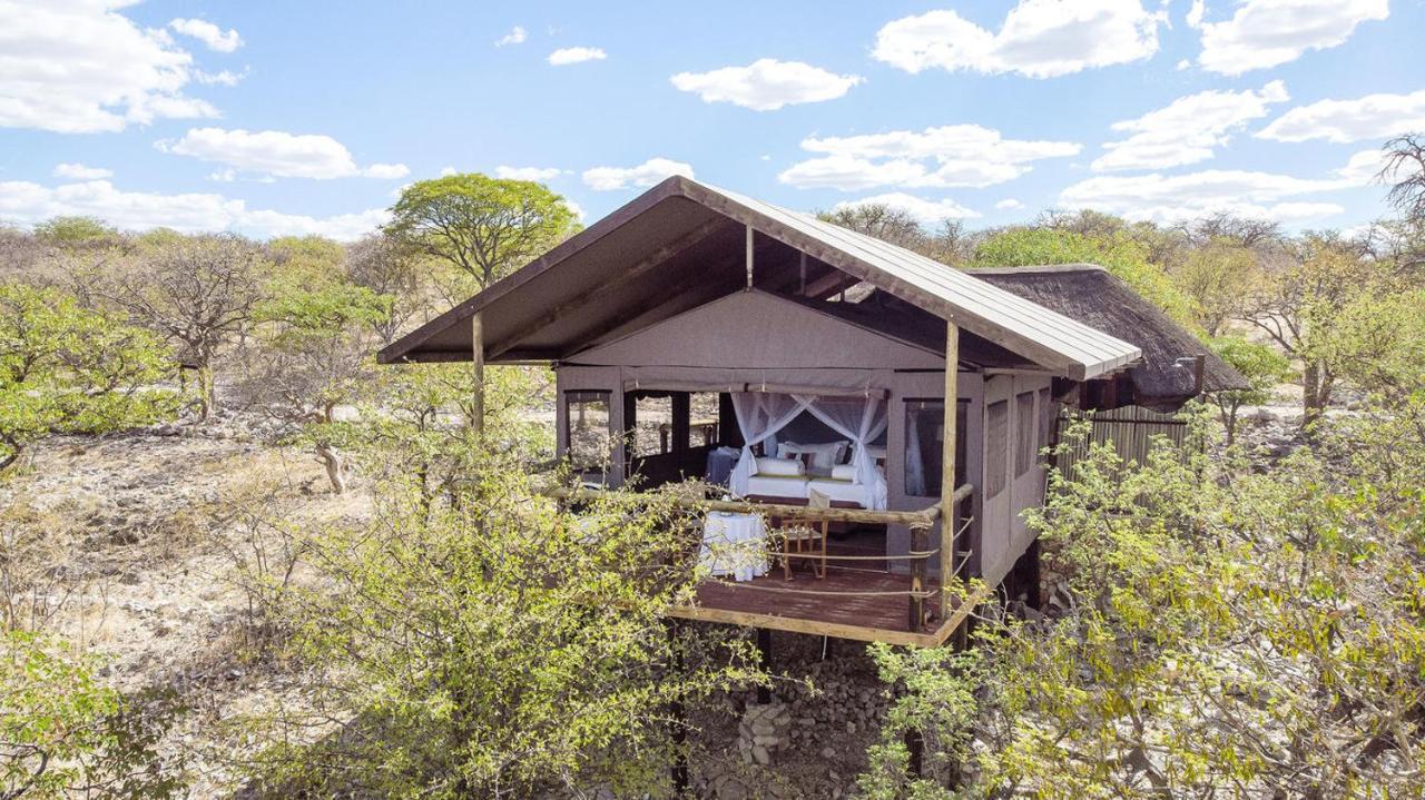 Eagle Tented Lodge & Spa Okaukuejo Luaran gambar