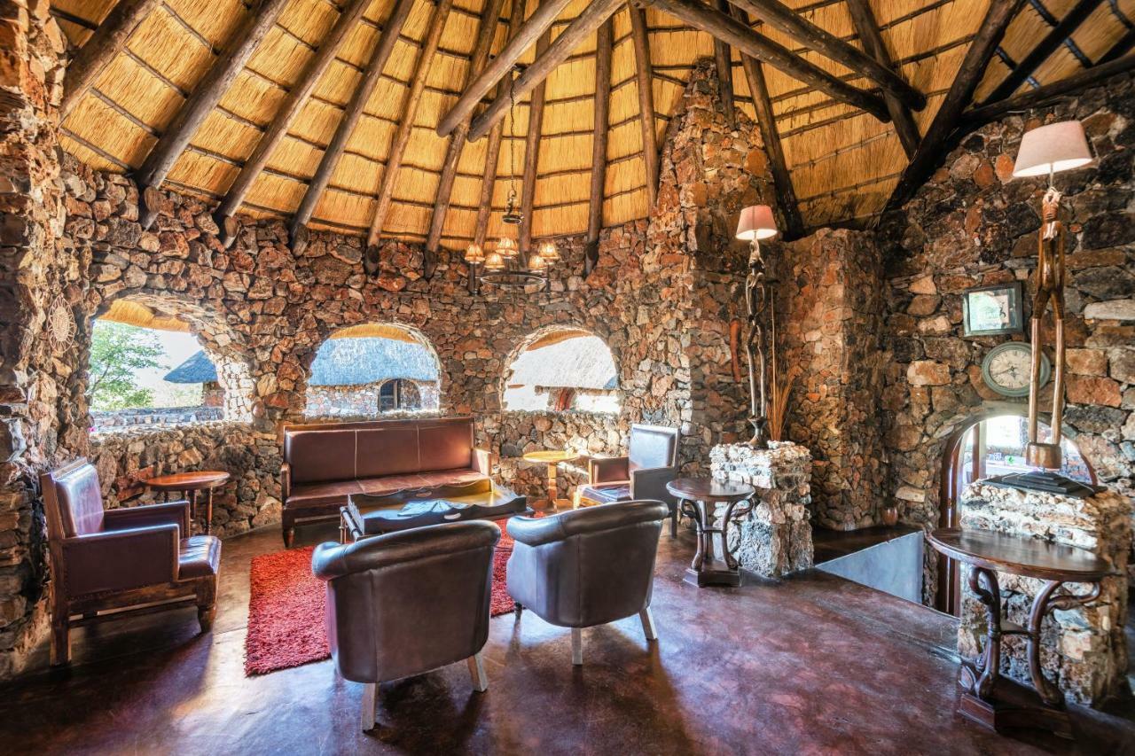 Eagle Tented Lodge & Spa Okaukuejo Luaran gambar