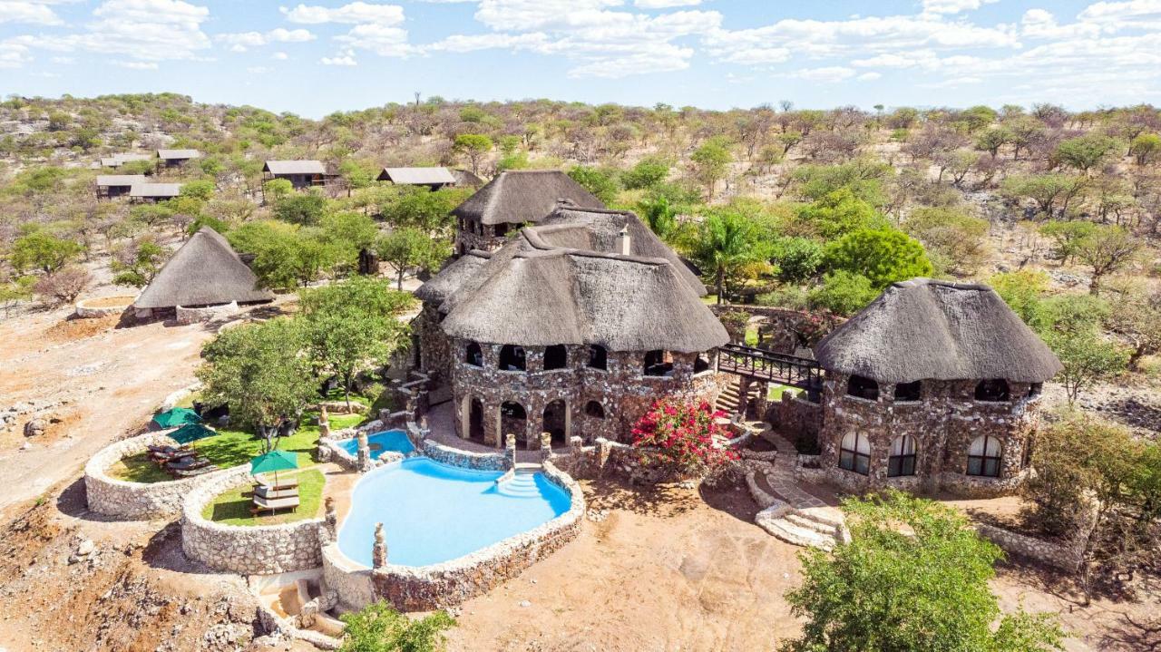 Eagle Tented Lodge & Spa Okaukuejo Luaran gambar