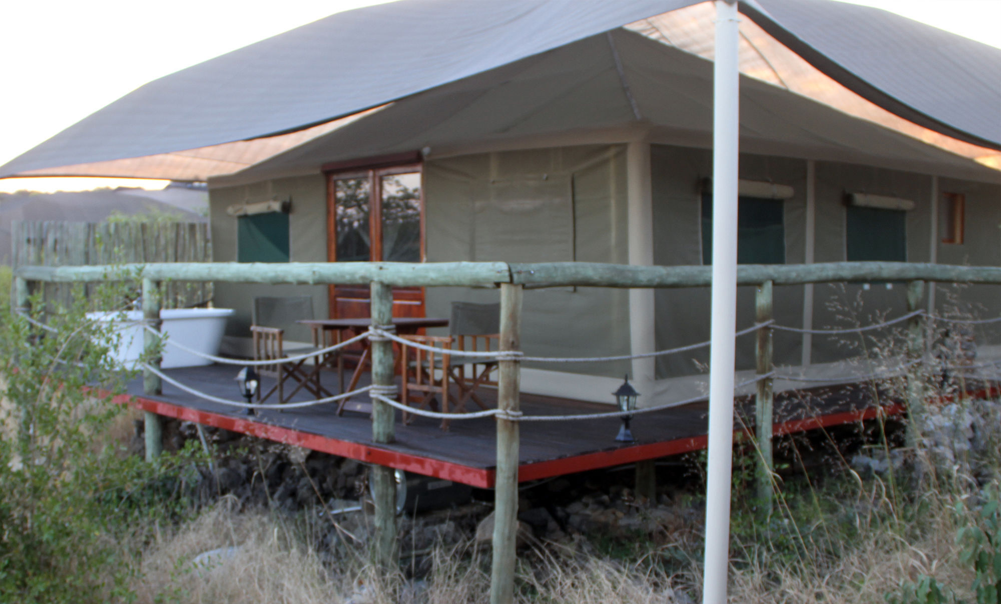 Eagle Tented Lodge & Spa Okaukuejo Luaran gambar